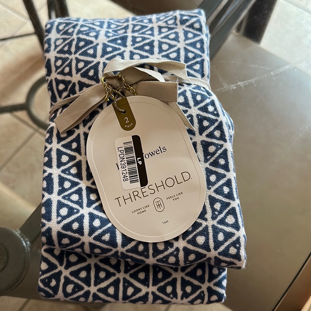Threshold | Woven Hand Towels